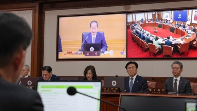 한 총리 “다중운집 인파사고 철저히 대비…악성 민원 단호히 대응”